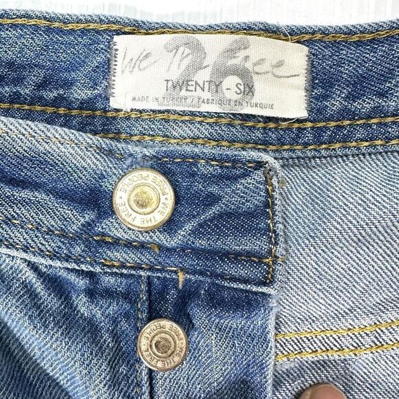 Free People Maggie Straight Leg Mid Rise Distressed Denim Jeans Size 26 Waist - Picture 6 of 15